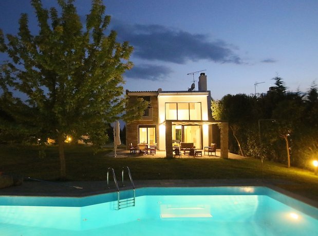 Sunny Sani Luxury Villas