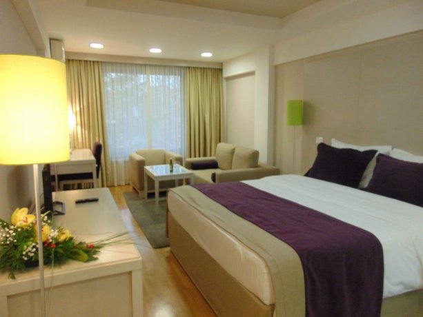 Hotel M