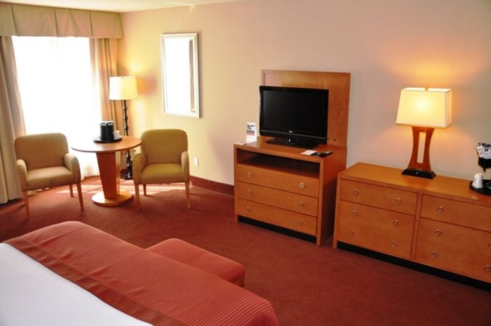 Holiday Inn Oakland Airport