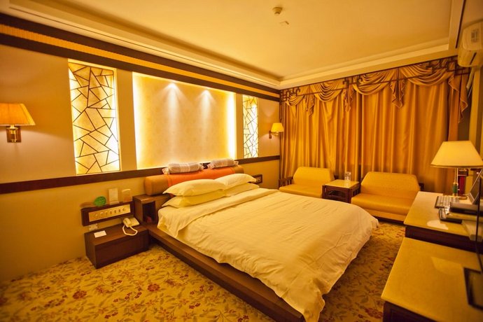 New Century Hotel Yangshuo Guilin Xilang Mountain Scenic Resort China thumbnail