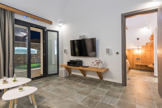 Aurum Santorini