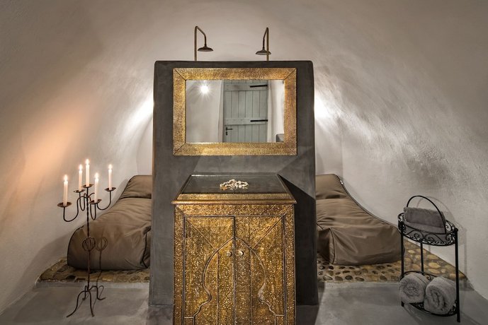 Dandy Cave Villa