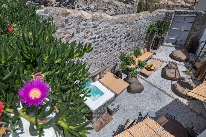 Dandy Cave Villa