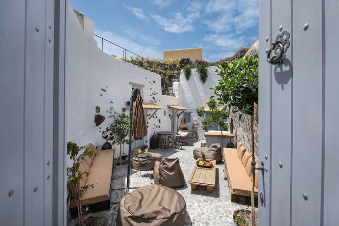 Dandy Cave Villa