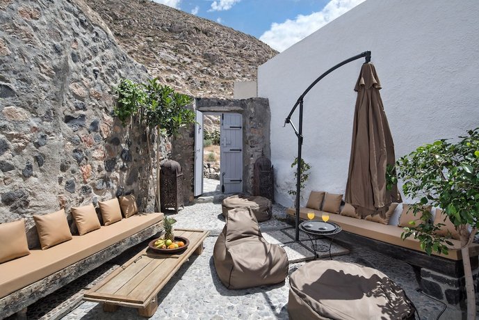 Dandy Cave Villa