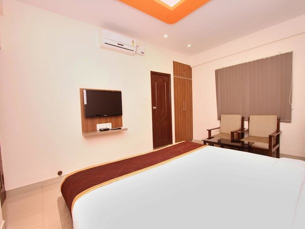 OYO 2235 Home Stay Indira Nagar