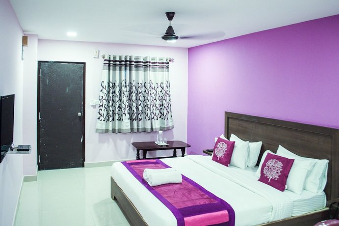 OYO 5683 Sri Sai Suites