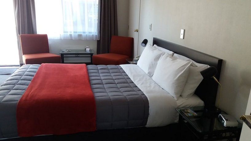 Bay Palm Motel