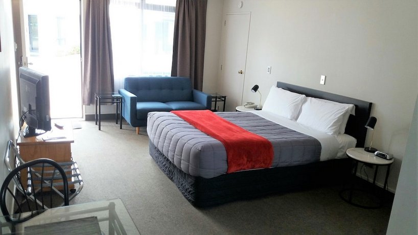 Bay Palm Motel