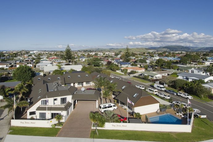 Bay Palm Motel