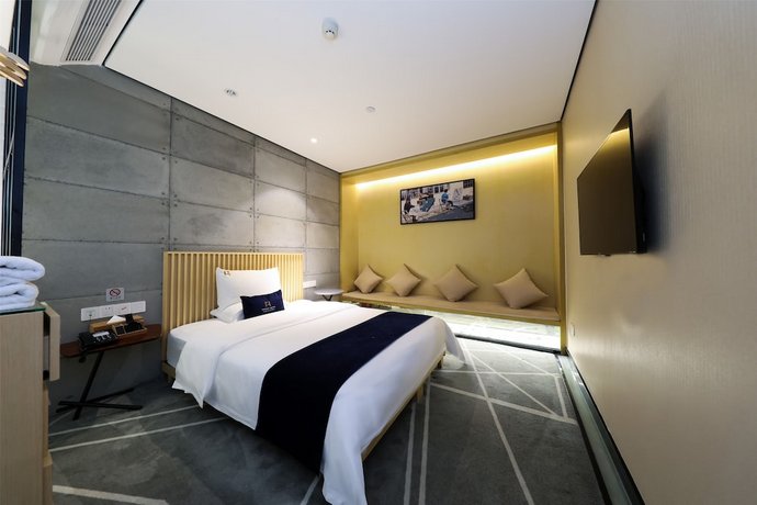 Arrivee Hotel