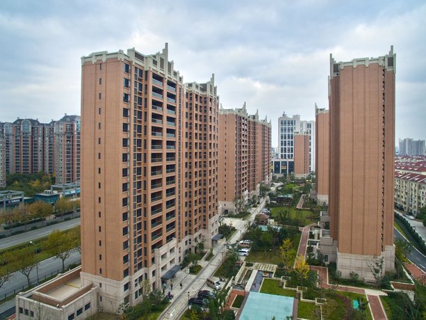 Green Court Place Jingqiao Middle Ring Shanghai