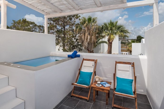 Meltemi Excelsior Suites