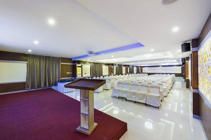 T S Royal Grand Hotel