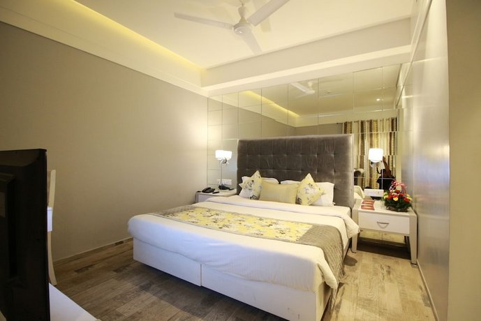 Hotel Emerald Chandigarh