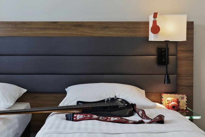 MOXY Vienna Airport
