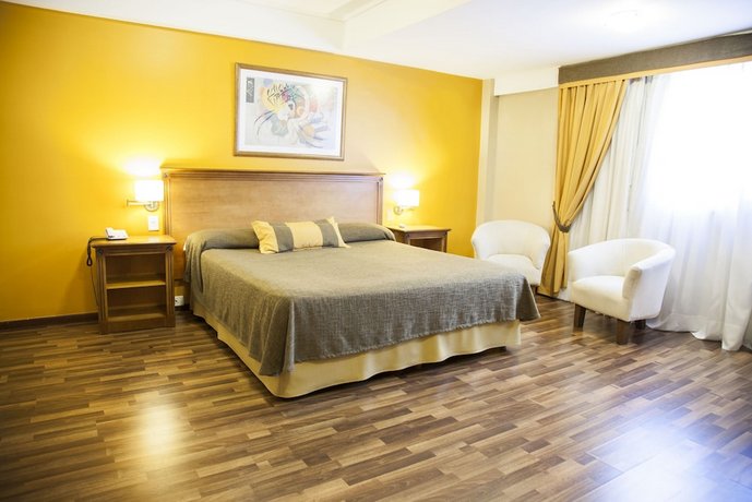 Tritone Hotel