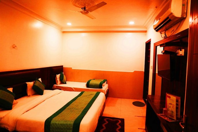 Hotel Kumar Palace