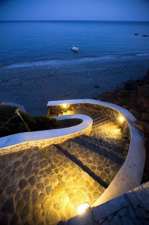 Kiotari Beach Villas