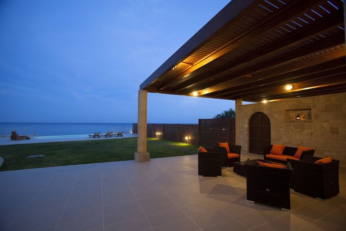 Kiotari Beach Villas