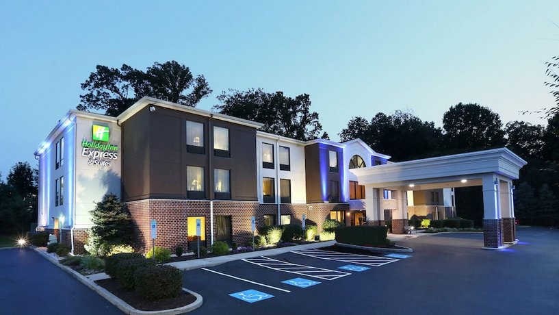 Holiday Inn Express Hotel & Suites West Chester