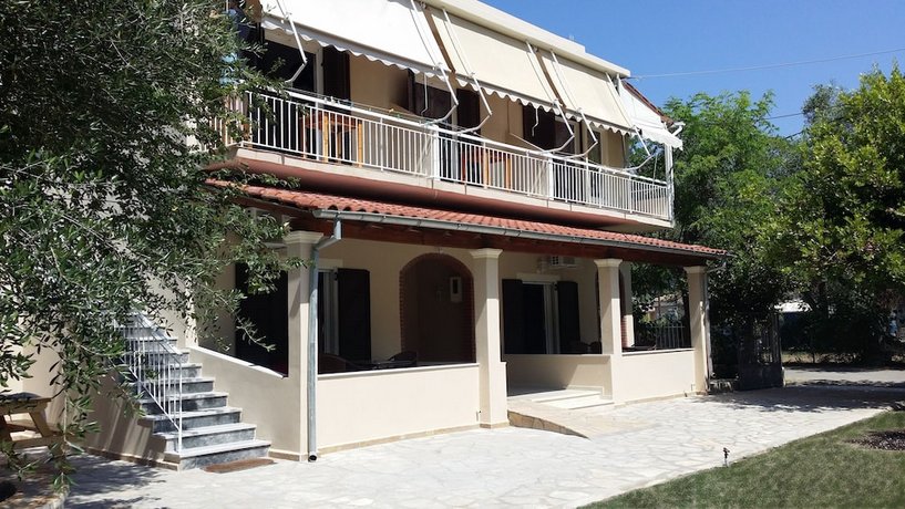 Marilena House Apartments & Studios