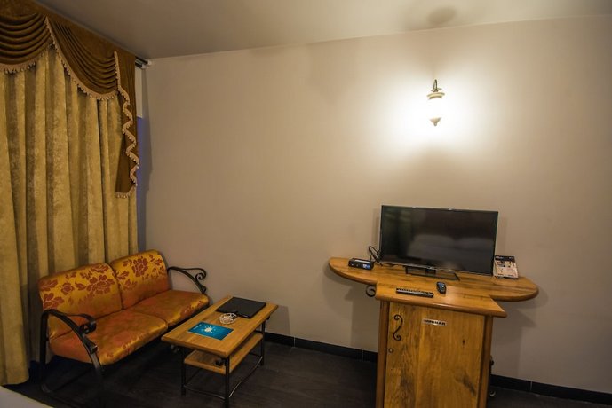Hotel Infiniti
