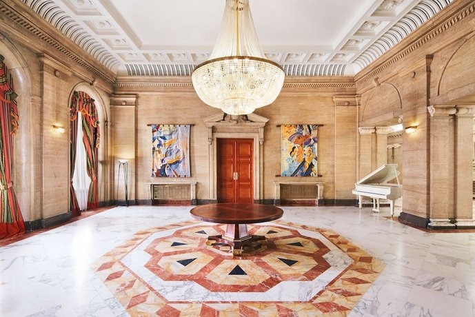 Sofia Balkan Palace