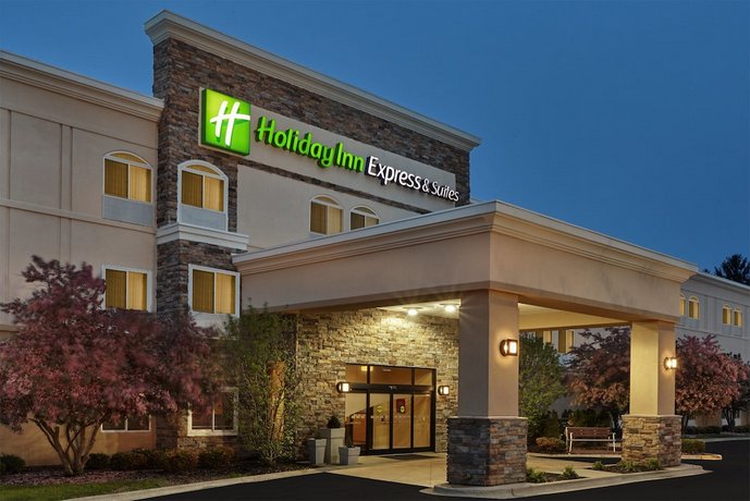 Holiday Inn Express Hotel & Suites Chicago-Libertyville