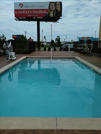 Comfort Inn Suites Tulsa I 44 West Rt 66 Sapulpa Compare Deals