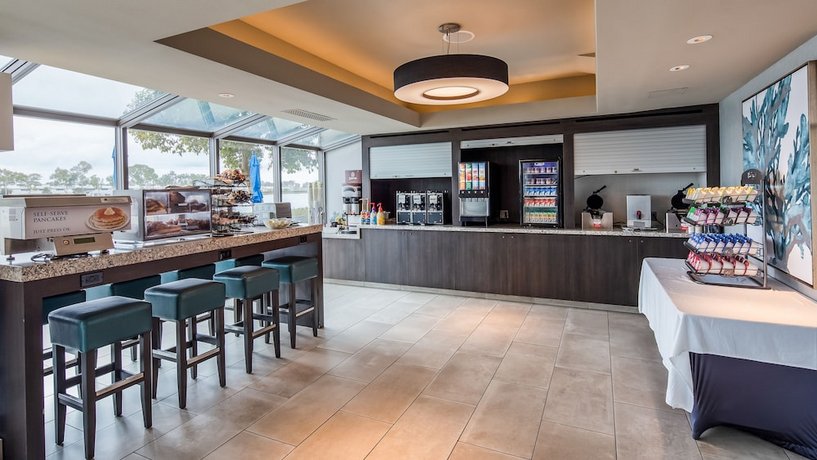 Executive Inn & Suites Oakland