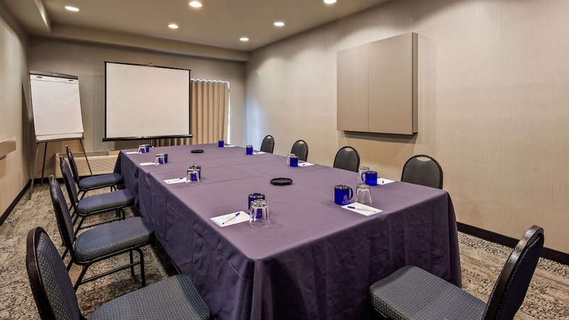 Executive Inn & Suites Oakland