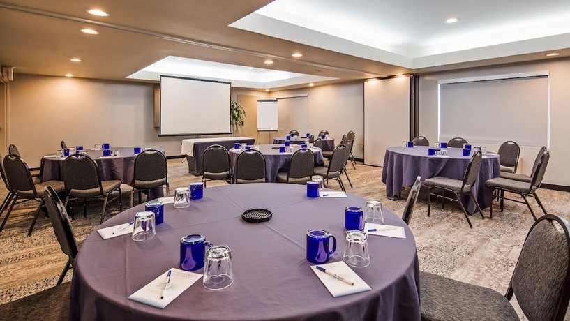 Executive Inn & Suites Oakland