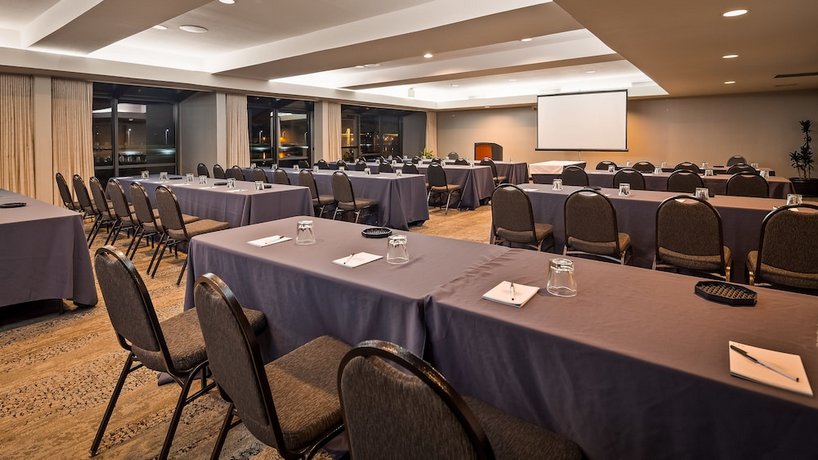 Executive Inn & Suites Oakland
