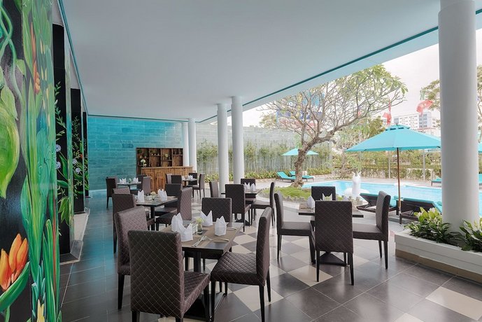 Flora Beach Hotel & Spa
