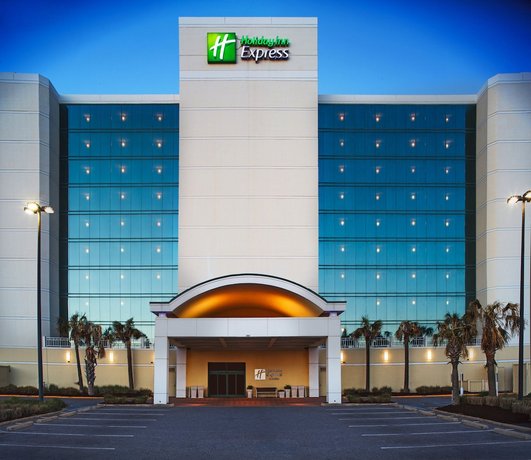Holiday Inn Express Hotel & Suites Virginia Beach Oceanfront