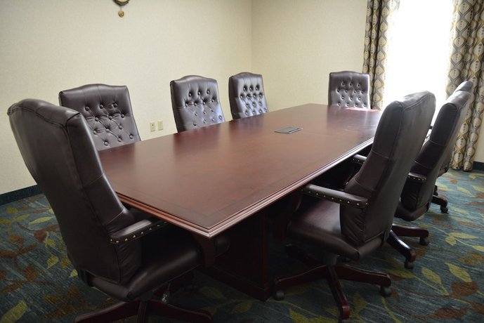 Candlewood Suites Youngstown W - I-80 Niles Area