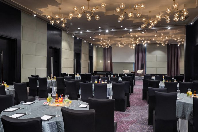 Renaissance Bengaluru Race Course Hotel