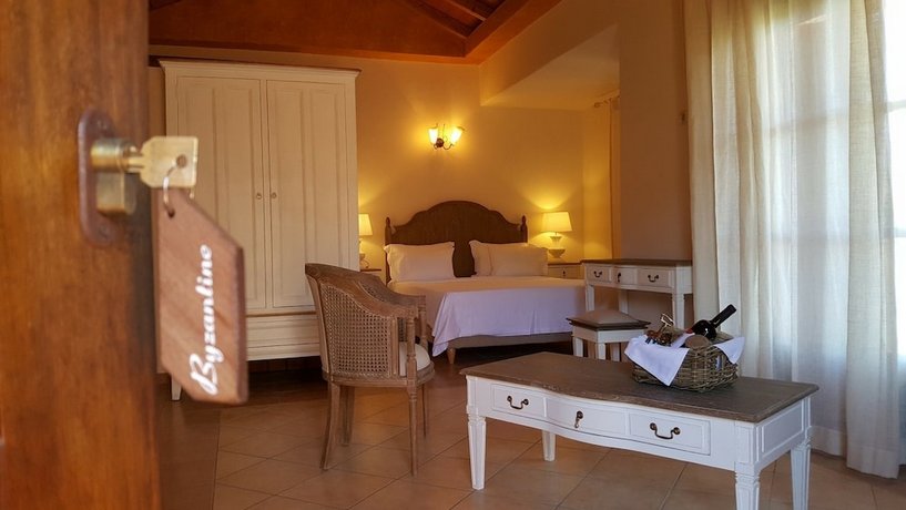 Liotrivi Historical Mansion and Boutique Hotel