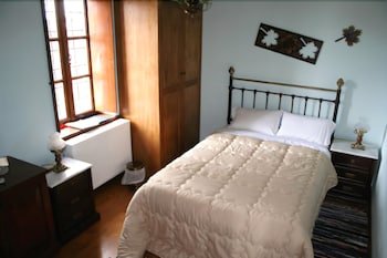 Nikolas Guesthouse