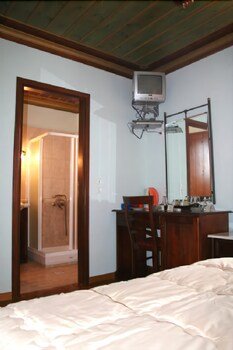Nikolas Guesthouse