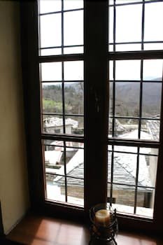 Nikolas Guesthouse