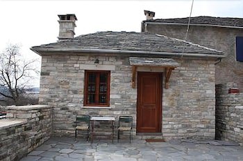 Nikolas Guesthouse