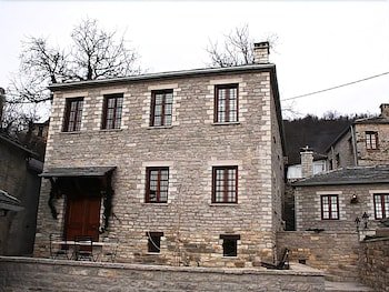 Nikolas Guesthouse
