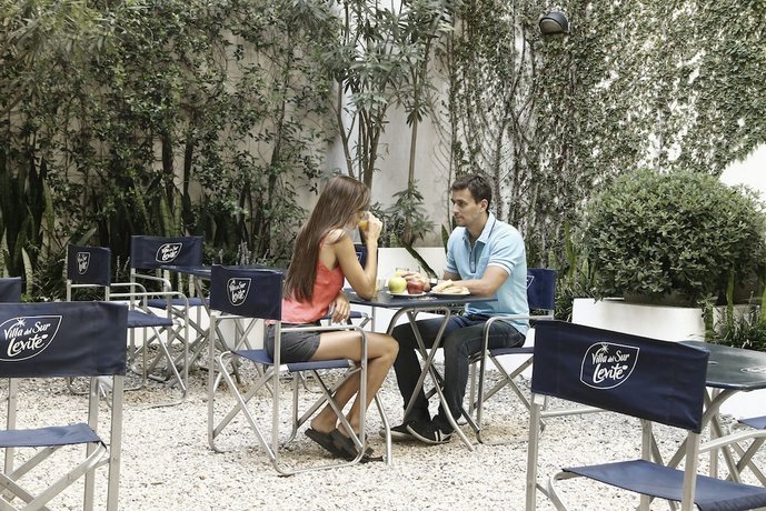 Cyan Recoleta Hotel
