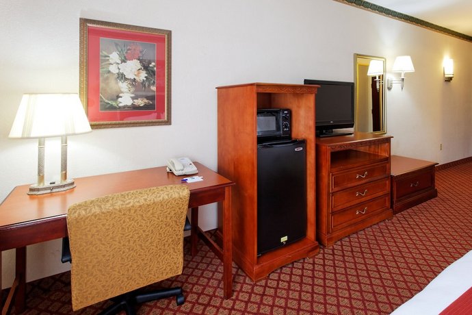 Holiday Inn Express & Suites Tupelo