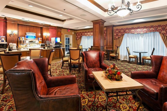 Holiday Inn Express & Suites Tupelo