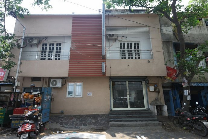 OYO 8645 Syeds Inn