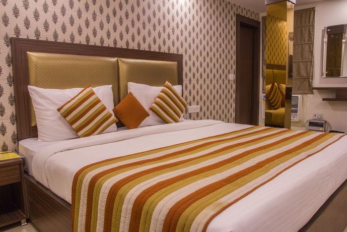 Pawan Plaza Hotel New Delhi
