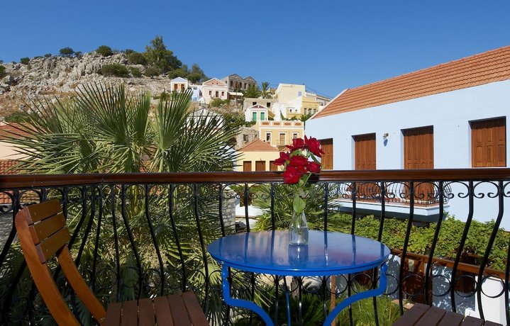 Iapetos Village